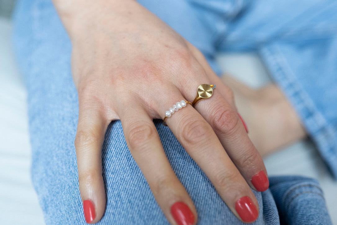 Luna Pearl Ring