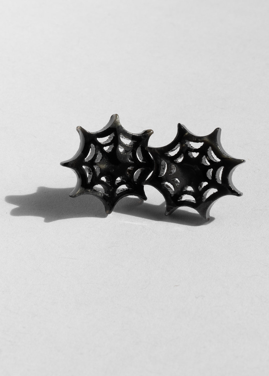 Spiderweb Studs